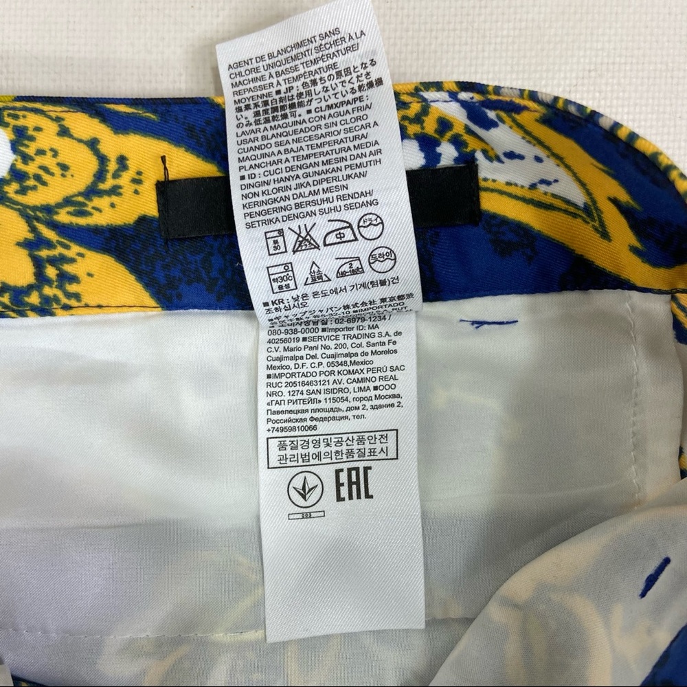 Banana Republic Avery lightweight blue floral paisley pants. - Picture 8 of 10